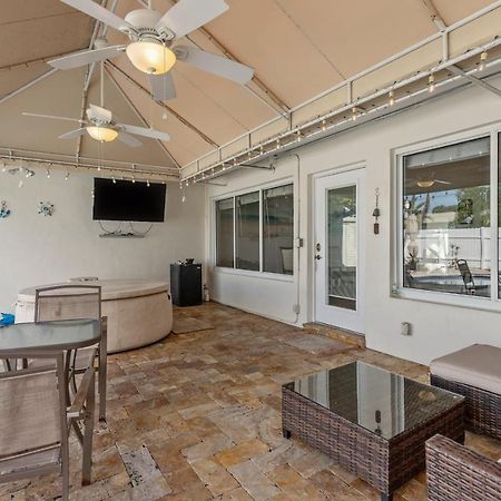 Chic Fort Lauderdale House With Private Pool Экстерьер фото