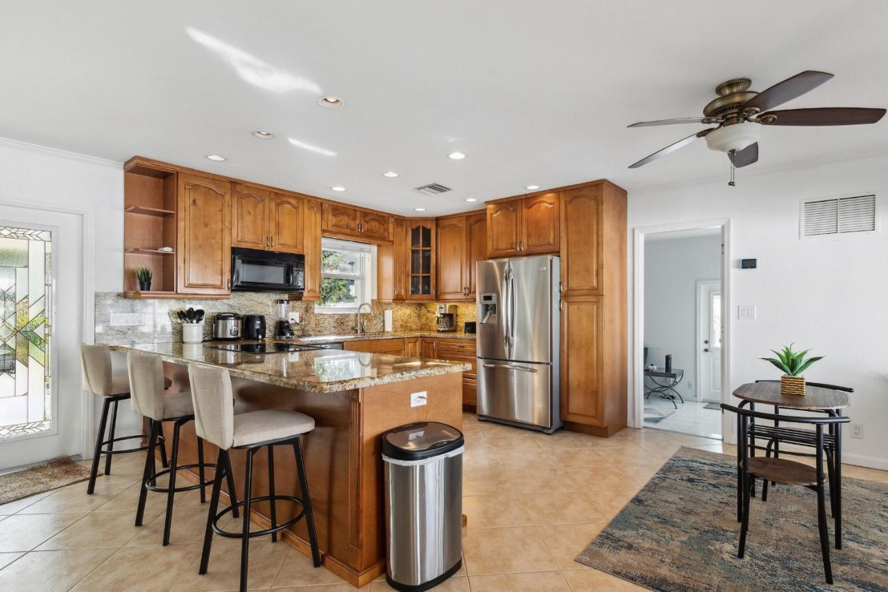 Chic Fort Lauderdale House With Private Pool Экстерьер фото